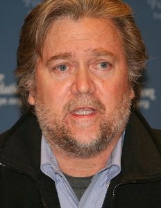 371px-steve_bannon_2010-wiki